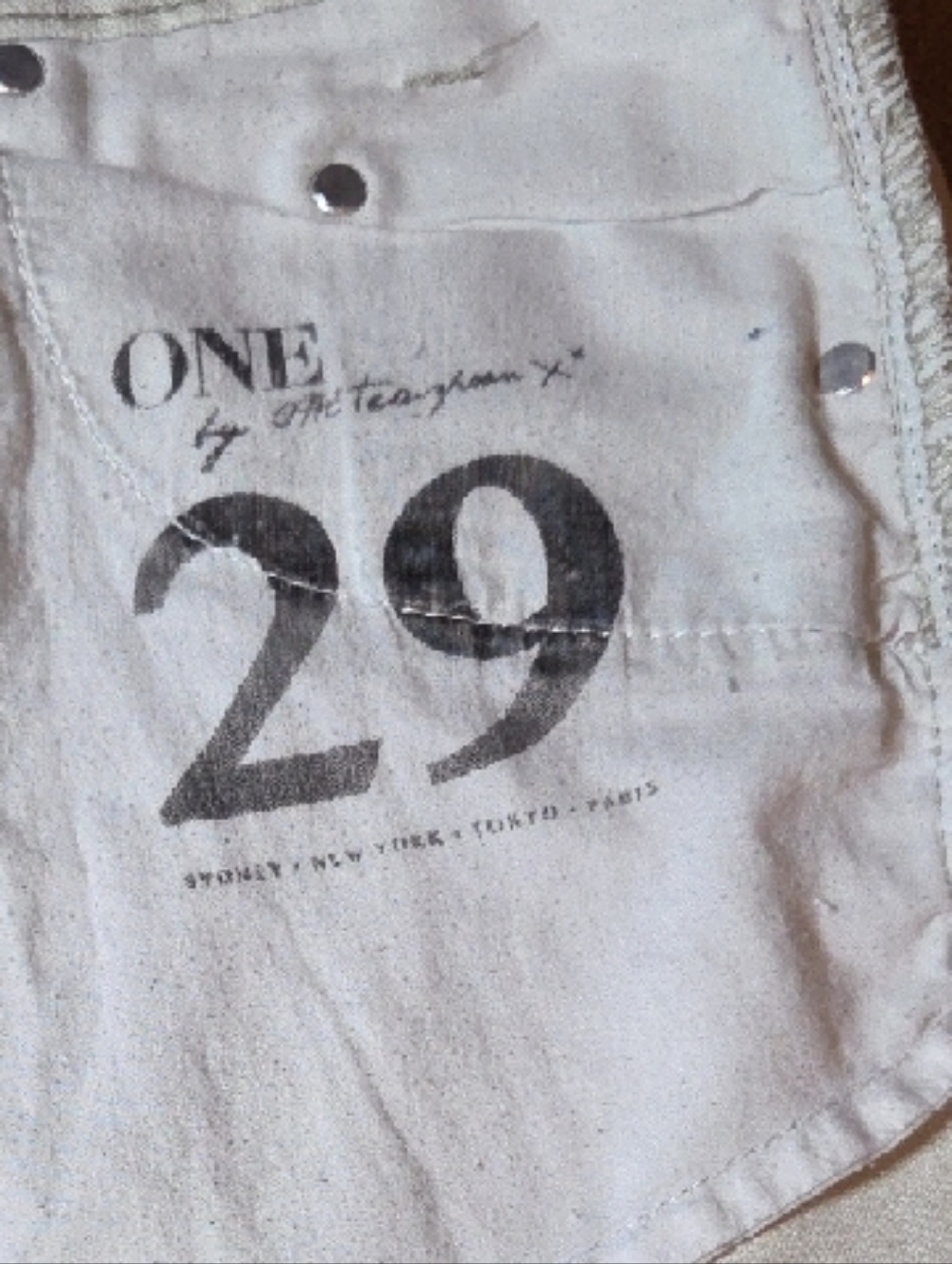 One by Teaspoon White High-Rise Frayed Hem Denim Shorts,sz 29. - Picture 8 of 16